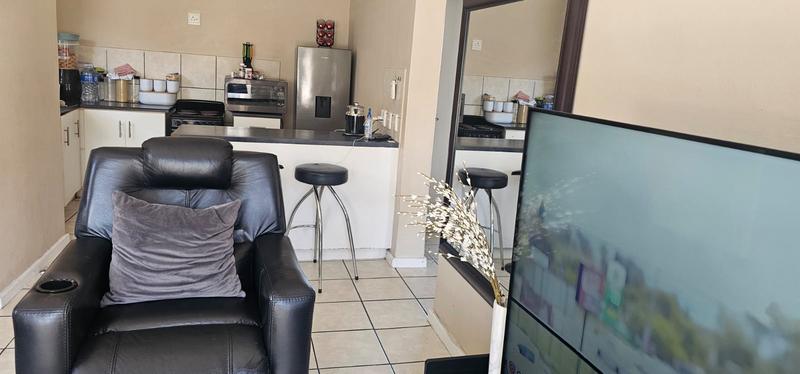 2 Bedroom Property for Sale in Thornton Western Cape